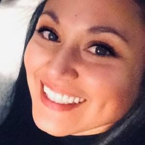 Meet your Posher, Iris